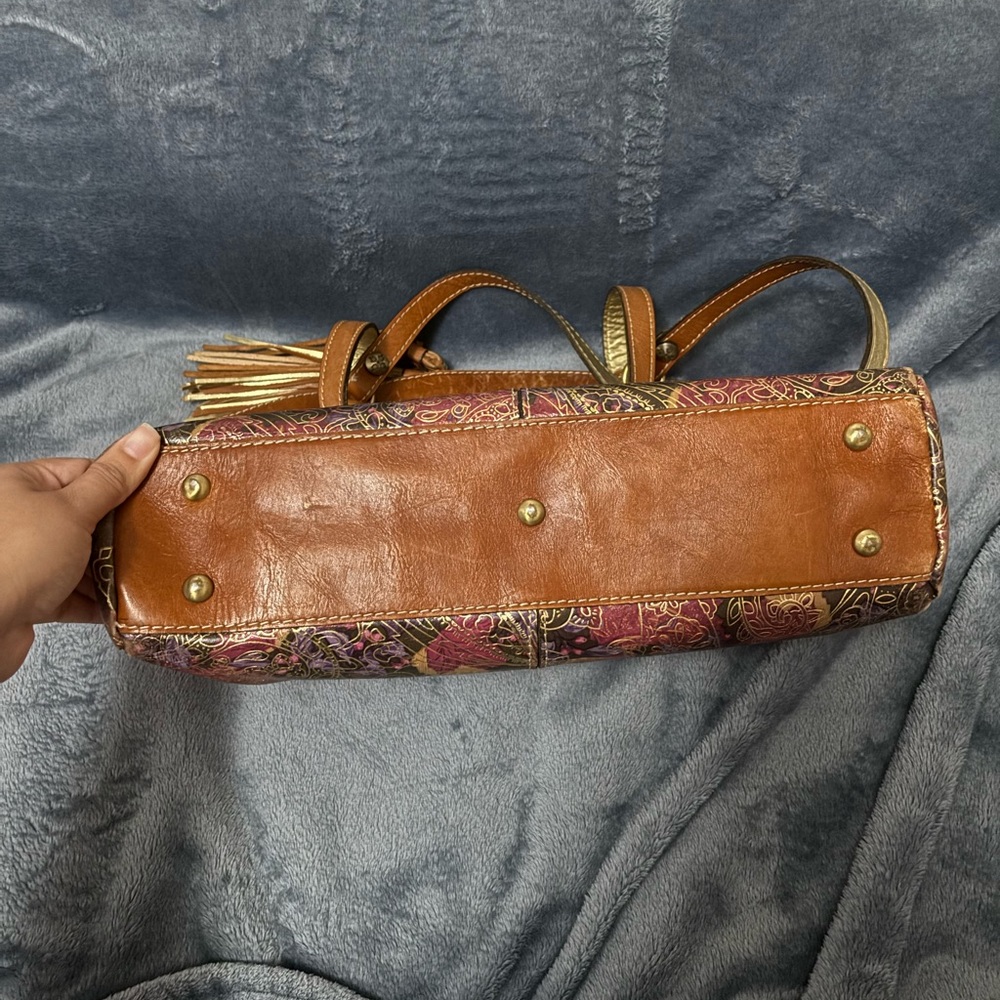 Patricia Nash Handbag - Picture 5 of 6